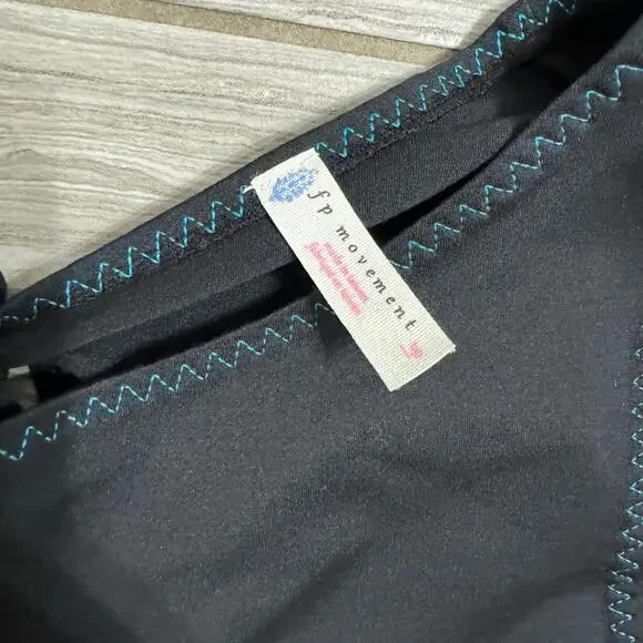 NWT Free People FP Movement Very Prairie Black Long Sleeve Athletic Top- Size L - Picture 9 of 9